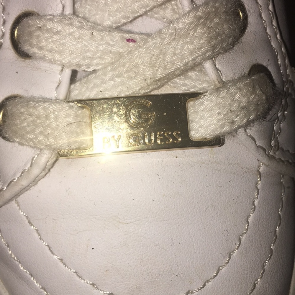 GUESS shoes - Picture 2 of 3